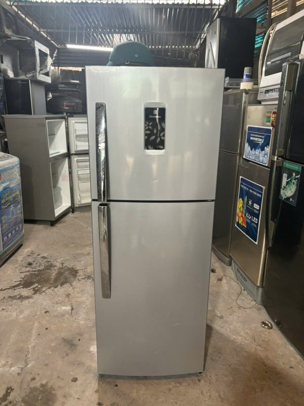 Tủ Lạnh Cũ Elextrolux 225 lít